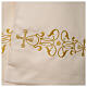 Véu umeral cor de marfim decorações douradas s4