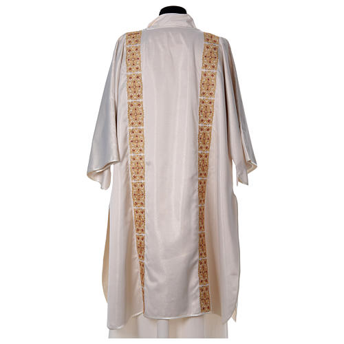 Dalmatic and stole with golden embroidery 100% polyester 3