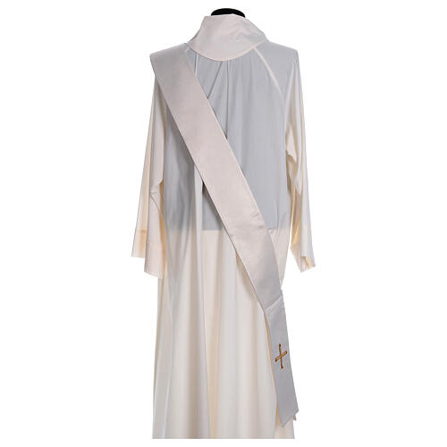 Embroidered dalmatic and stole gold 100% polyester 6
