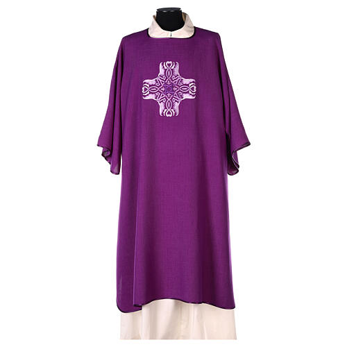 Dalmatic, cross with braided pattern, 100% polyester 7