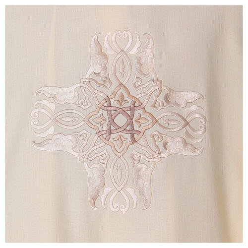 Dalmatique décoration tressée en croix 100% polyester 2