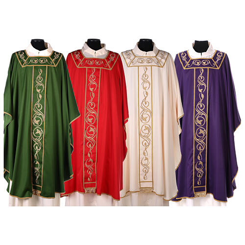 Embroidered chasuble with golden decorations in 100% polyester 1