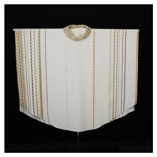 Ivory chasuble of hand-woven raw silk with golden ribbons by Atelier Sirio 4