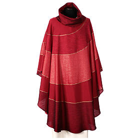 Red chasuble "Experience" with mixed fabrics and golden lines by Atelier Sirio