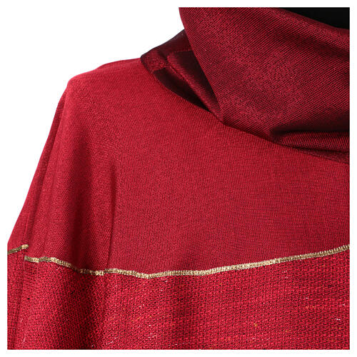 Red chasuble "Experience" with mixed fabrics and golden lines by Atelier Sirio 10