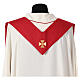 Red chasuble "Experience" with mixed fabrics and golden lines by Atelier Sirio s13