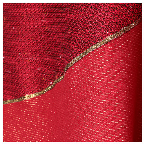 Chasuble "Experience" rouge tissus mixtes traits dorés Atelier Sirio 9