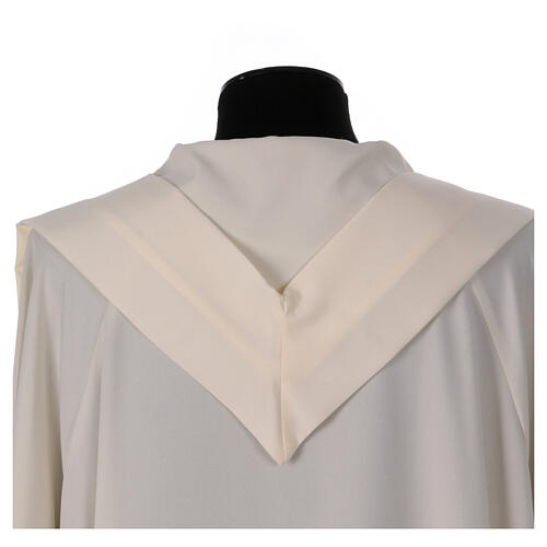 Cream-coloured chasuble with official logo of 2025 Jubilee printed 9