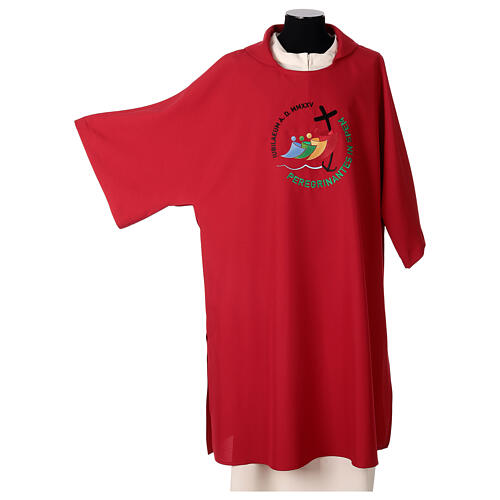 Dalmática vermelha bordada logótipo oficial Jubileu 2025 3