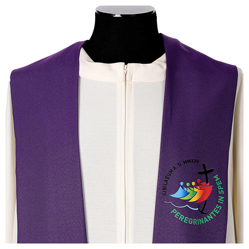 Purple stole printed with 2025 Jubilee official logo, Multilingual 3