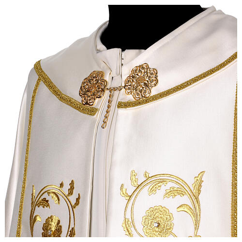 Chape solennelle avec broderie dorée 7