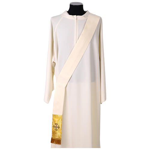 Dalmática entorchado brocado oro bordado cruces oro negro 6