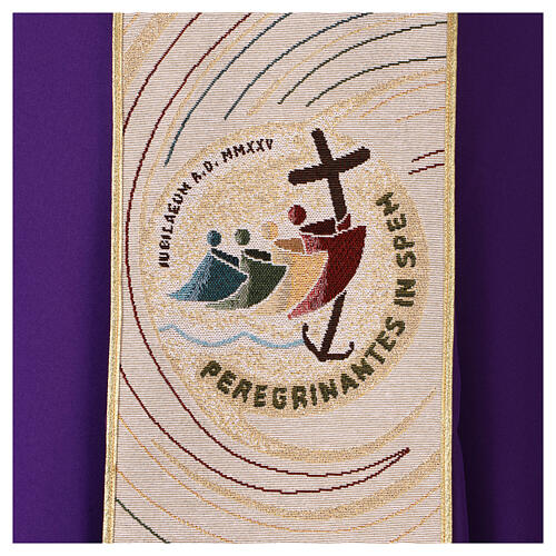 Chasuble violette avec galon logo officiel Jubilé 2025 tissé 2