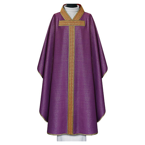 Chasuble croix Tau bande centrale passementerie fond rouge 7