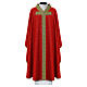 Chasuble croix Tau bande centrale passementerie fond rouge s3