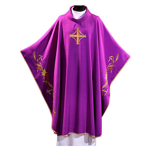 Chasuble with golden cross embroidery and Eucharistic symbols 7