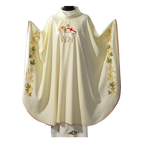 Chasuble with lamb and Eucharistic symbols embroidery 1