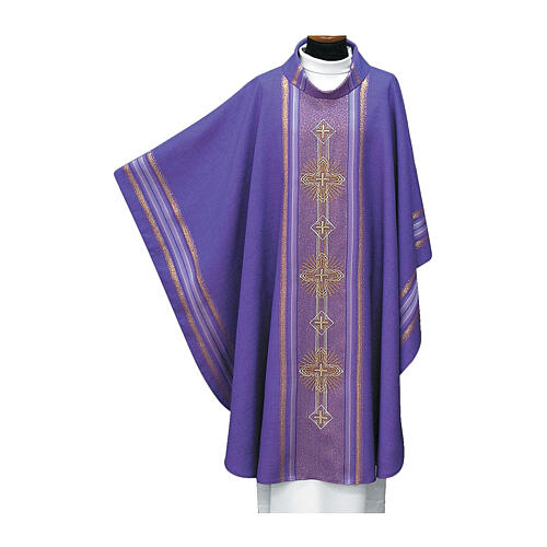 Chasuble with golden stripes and gold cross embroidery 7