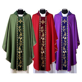 Chasuble with velvet band embroidered with golden vine leaves