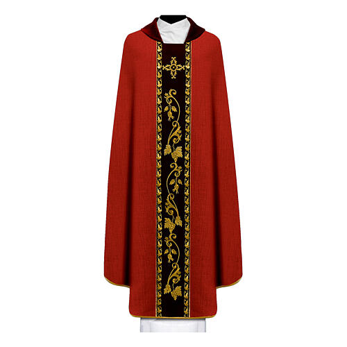 Chasuble with velvet band embroidered with golden vine leaves 3