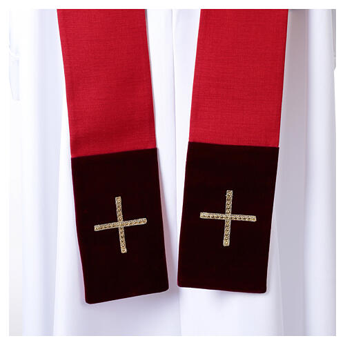 Chasuble with velvet band embroidered with golden vine leaves 12