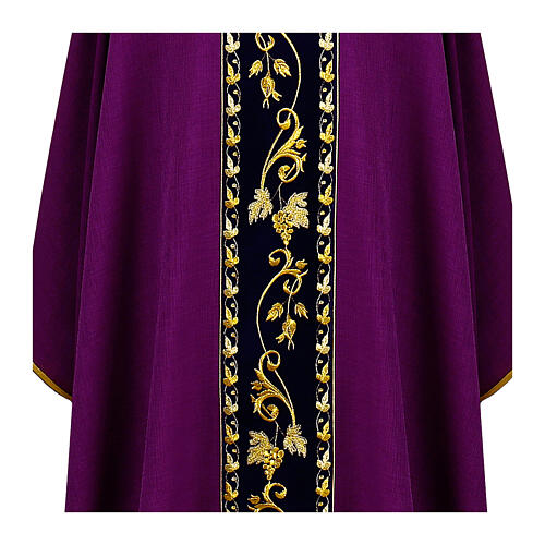 Chasuble bande centrale velours broderie feuilles de vigne dorées 8