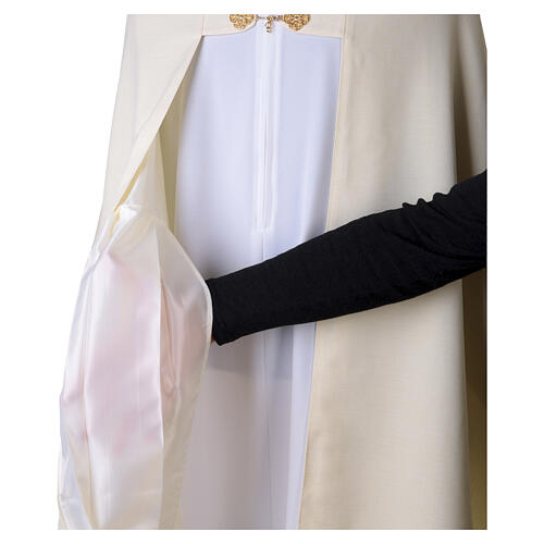 Voile huméral Chi-Rho fond rouge coutures dorées 9