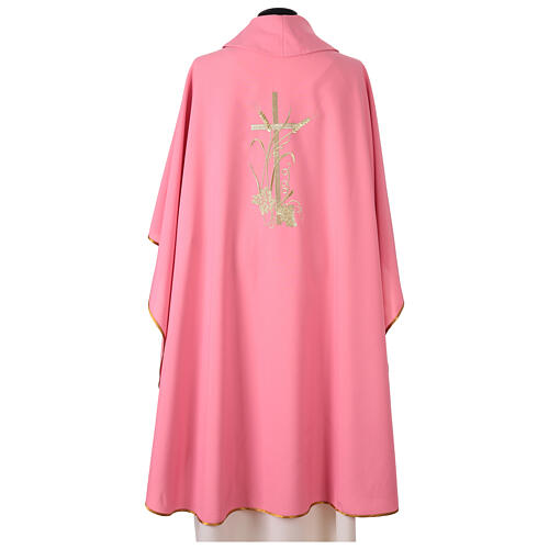 Kasel in Rosa mit goldgesticktem PAX, Trauben und Ähren 4