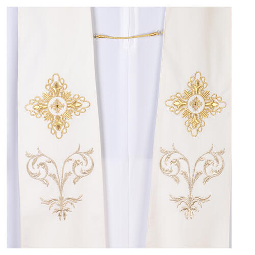 Pluvial 100% lã com bordado floral dourado Gamma 12