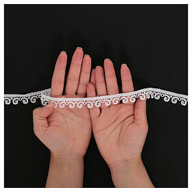 White lace trim, macramé embroidery with curly pattern, 2 cm euro/m