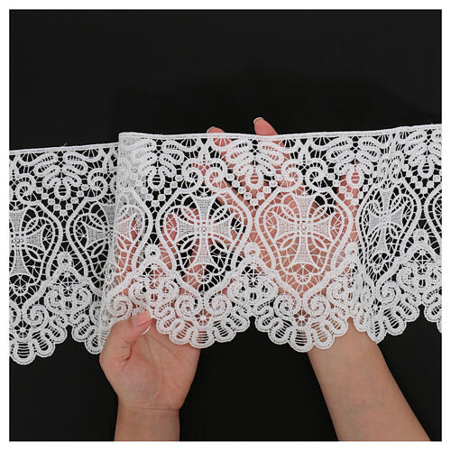 White macramé lace with cross, 17 cm, euro/m 2