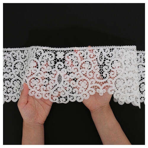 Macramé bobbin lace of white silk, 15 cm, euros/m 2