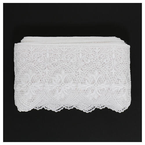 Dentelle blanche macramé croix lys 16 cm euros/m 3