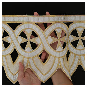 Border cut-out trim with Maltese cross macramé 23 cm euros/m