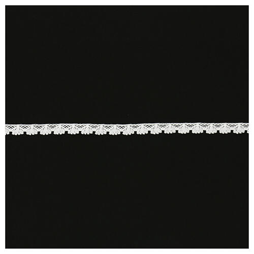 White shell bobbin trim 1.5 cm euro/mt 1