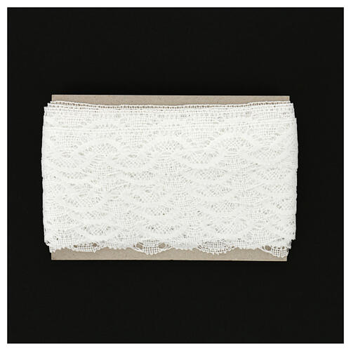 Scalloped bobbin lace with wavy pattern, 4 cm, euros/m 4