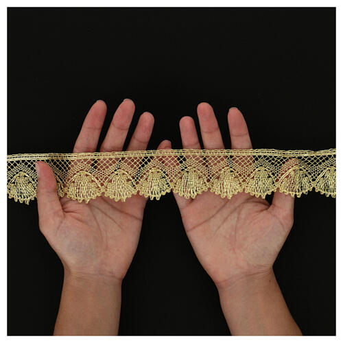 Pasamanería bolillo oro medio fino 4,5 cm euro/mt 2