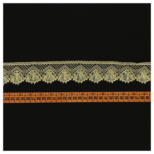 Passementerie aux fuseaux or demi-fin 4,5 cm euros/mètre 3