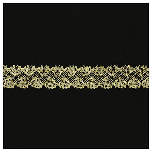 Wavy mesh lace of half fine gold thread, 5.5 cm, euros/m 1