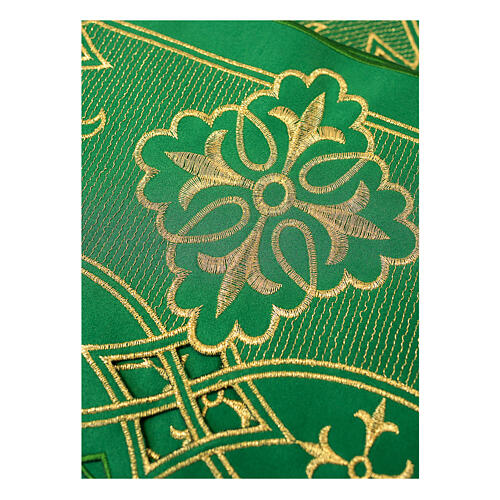 Volante color verde bordado oro cruces h 20 cm decoraciones 2