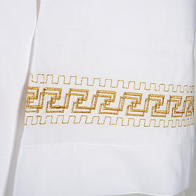 Alba blanca de lana con rodete dorados