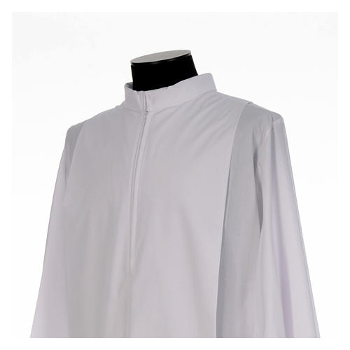 White alb, pleated with collar in cotton mix 4