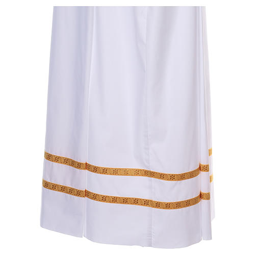 White alb with pleats and golden border and sleeves in cotton mix 2