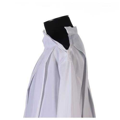White alb, 100% polyester with ears of wheat and crosses, zip on the shoulder and 4 folds 6