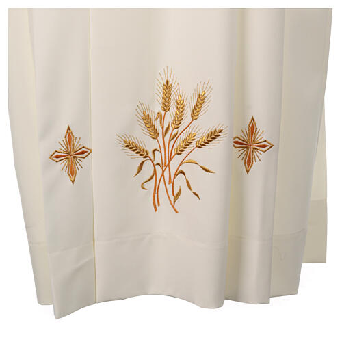 Alb in ivory colour 100% polyester with ears of wheat ,crosses, zip on shoulder and 4 folds 2
