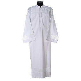 Priest alb with front zipper 65% polyester 35% cotton with decoration on the sleeve and lace and crochet partition