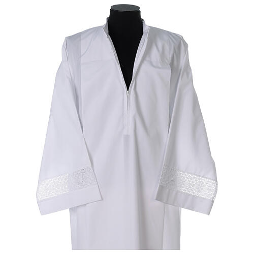 Priest alb with front zipper 65% polyester 35% cotton with decoration on the sleeve and lace and crochet partition 7