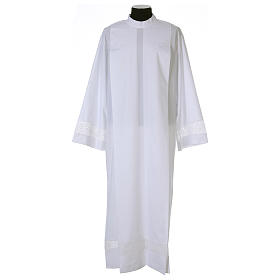 Albs: White alb 65% polyester 35% cotton with decoration on the sleeve and lace and crochet partition with zip on the shoulder