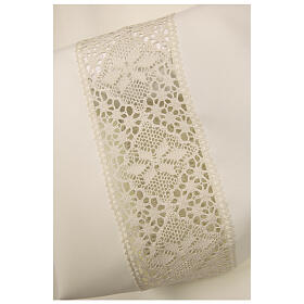 Clergy alb with front zipper in 100% polyester with decoration on the sleeve and lace and crochet partition, ivory color