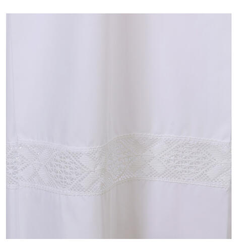 White alb 65% polyester 35% cotton with lace partition and zip on the front 2